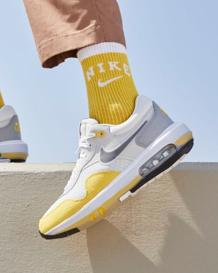 ZAPATILLA NIKE AIR MAX MOTIF - BONZER