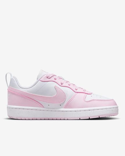 Zapatilla Nike Court Borough Low R en color blanco y rosado