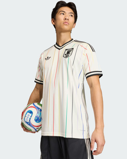 Polera Adidas Originals Polera Adidas Originals Jfa A Jsy en color off white