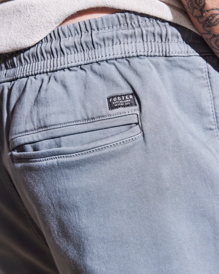 BERMUDA FOSTER PULL ON COLORES