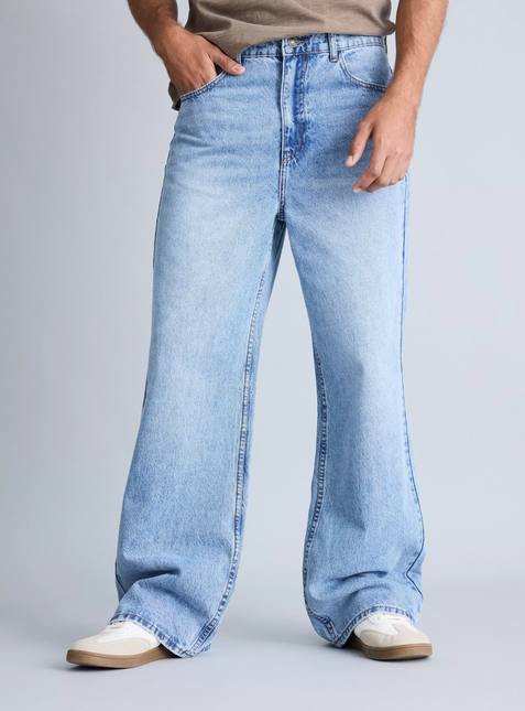 Prenda urbana Foster Jeans Foster Wide Leg en color azul medio