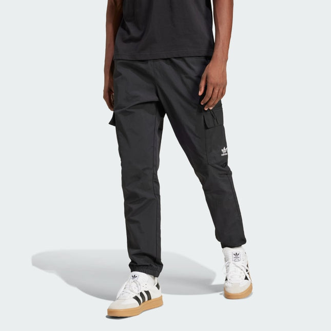 PANTALON DE BUZO ADIDAS ORIGINALS ESS WOVEN