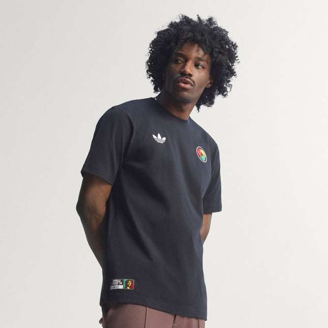 Polera Adidas Originals Og Tee en color negro.