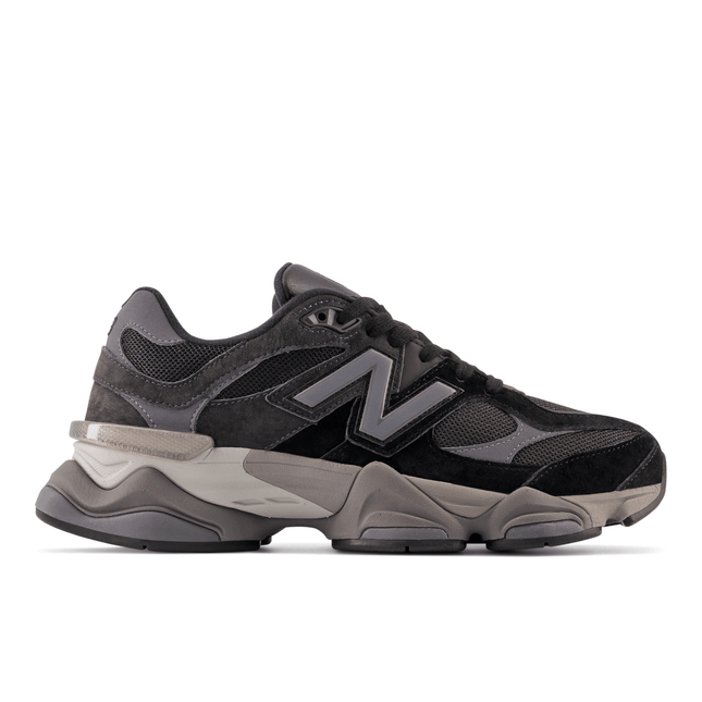 Zapatilla New Balance 9060 en color negro