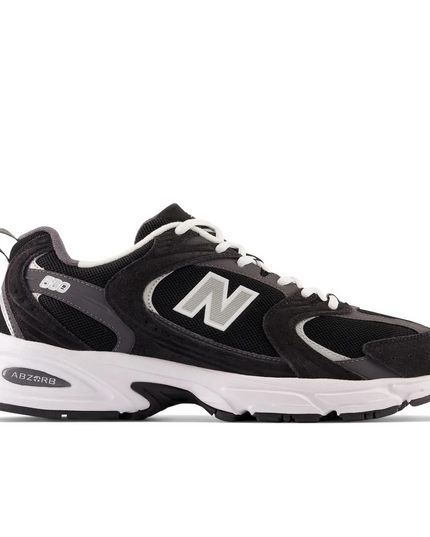 Zapatilla New Balance 530 en color negro