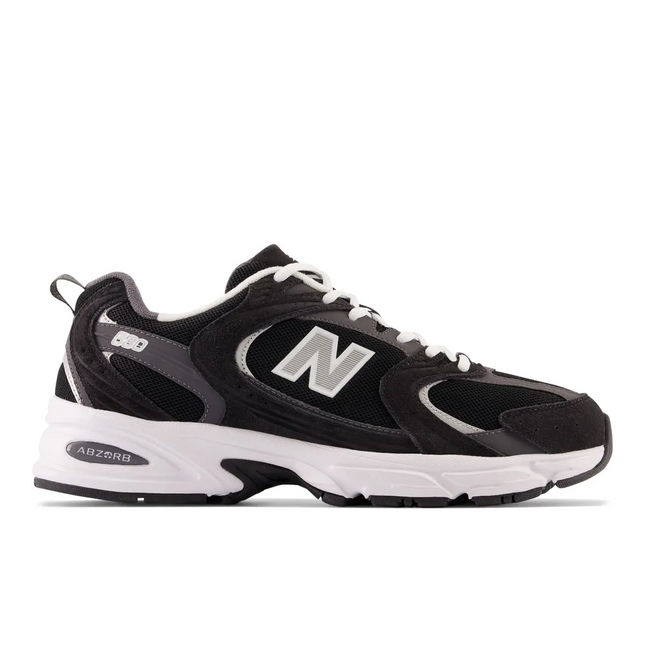Zapatilla New Balance 530 en color negro
