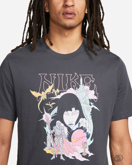 POLERA NIKE M NSW TEE FANTASY GRAPHIC