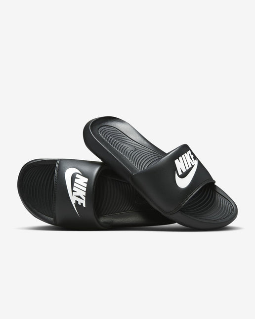 Accesorio NIKE sandalia nike victori one slide en color negro