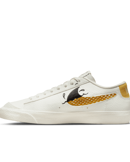 NIKE BLAZER LOW 77 SE NN SNEAKER