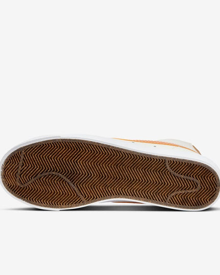 NIKE BLAZER MID '77 EMB SNEAKER