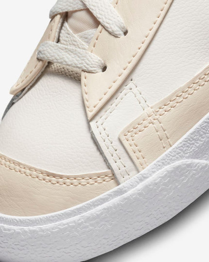 NIKE BLAZER MID '77 EMB SNEAKER