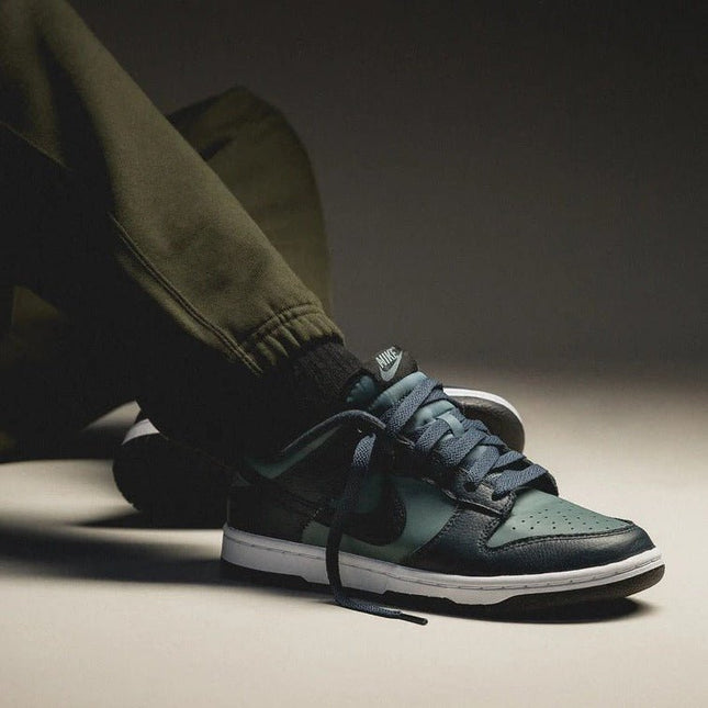 ZAPATILLA NIKE DUNK LOW RETRO PRM