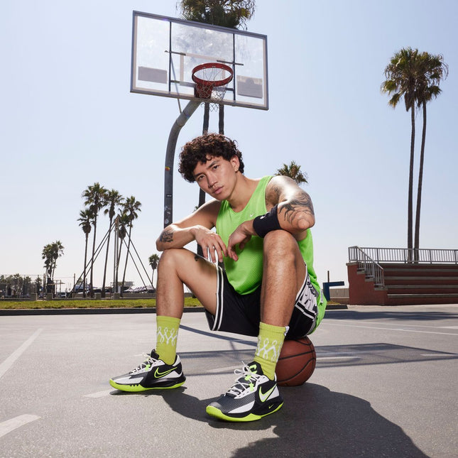 NIKE PRECISION VI SNEAKER