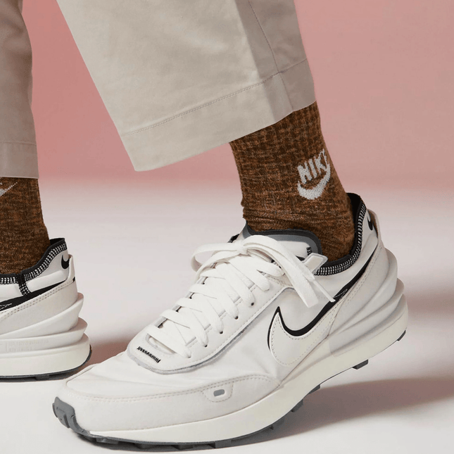 ZAPATILLA NIKE WAFFLE ONE SE