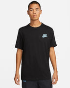 M / Negro